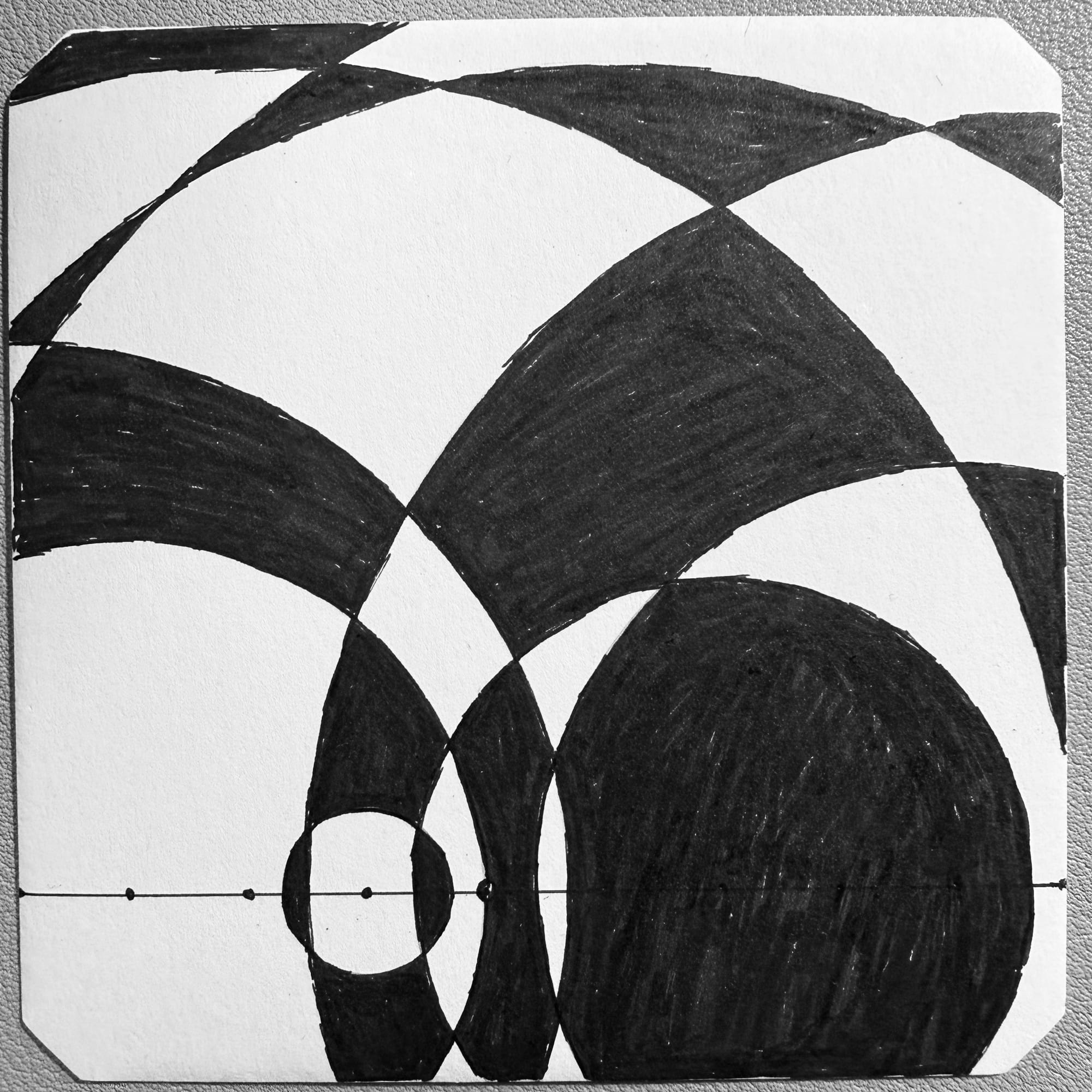 circles of random sizes drawn along a line then shaded with alternating black and white regions